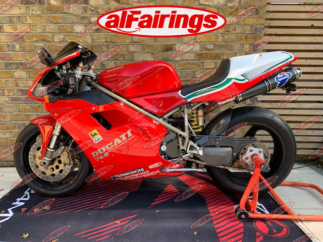 Custom fairing for Ducati 748